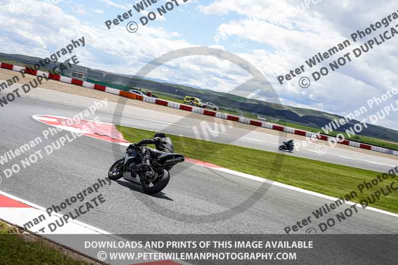cadwell no limits trackday;cadwell park;cadwell park photographs;cadwell trackday photographs;enduro digital images;event digital images;eventdigitalimages;navarra;no limits trackdays;peter wileman photography;racing digital images;trackday digital images;trackday photos